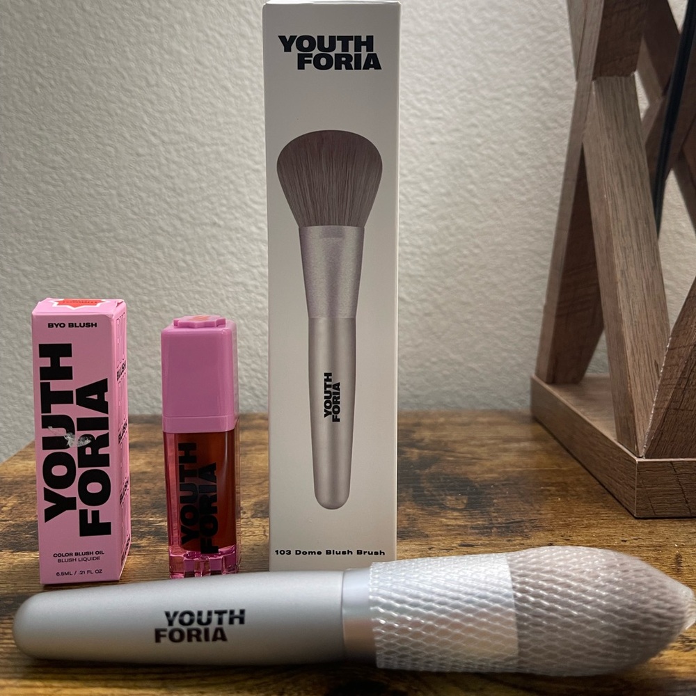 Youthforia Blush Brush and Blush “But Tonight”